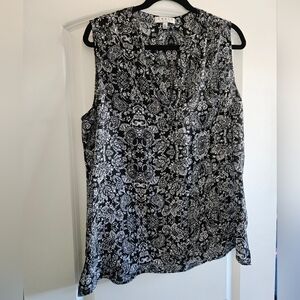 Chaus Black and White Paisley V-Neck Blouse